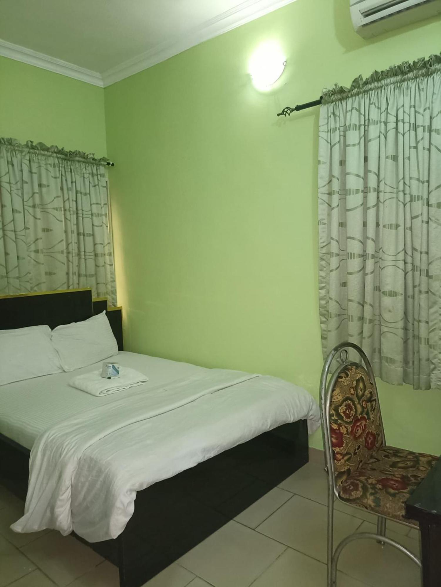 Haute Aparthotel Ikeja Esterno foto
